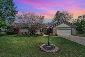 423 Shasteen Bend Dr, Winchester, TN 37398