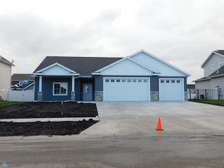 4742 41st St S, Fargo, ND 58104