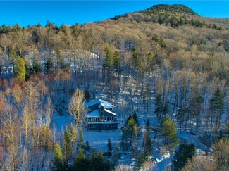 735 Upper Pinnacle Rd, Stowe, VT 05672