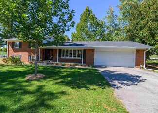 1256 Gainesway Dr, Lexington, KY 40517