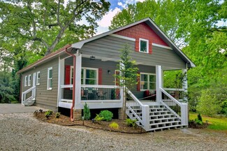 92 Asbury St, Epworth, GA 30541