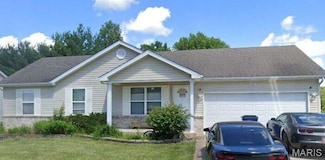 2 Spring Hill Cir, Wright City, MO 63390