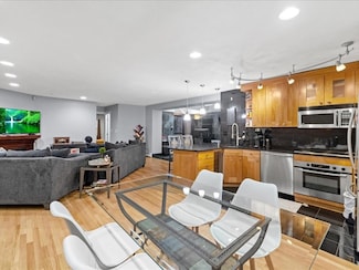 407 Marlborough St Unit 1, Boston, MA 02115
