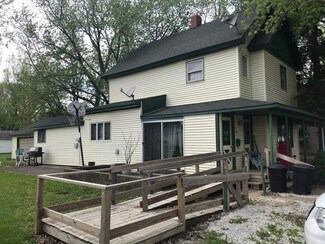 416 S Hartwell St, Gilman, IL 60938