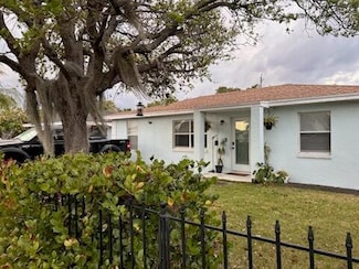 130 W 23rd St, Riviera Beach, FL 33404
