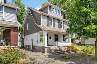 7717 Tuscarora St, Pittsburgh, PA 15221