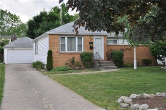 219 Monroe Dr, Buffalo, NY 14221
