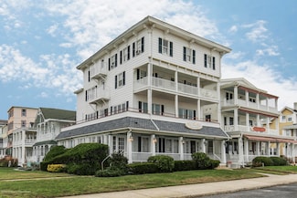 18 Ocean Ave, Ocean Grove, NJ 07756