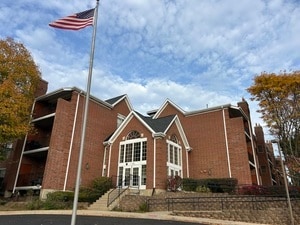 91 Hunt Club Dr Unit 306S, Saint Charles, IL 60174