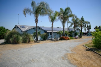 12066 Idaho Ave, Hanford, CA 93230