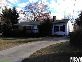 1171 Misty Morn Dr, Lenoir, NC 28645