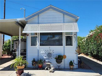 1295 S Cawston Ave Unit 205, Hemet, CA 92545