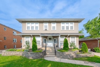 818 N La Grange Rd, La Grange Park, IL 60526