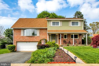 2209 Burkey Ct, Reading, PA 19610