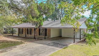 12156 Armstrong Dr, Baton Rouge, LA 70816