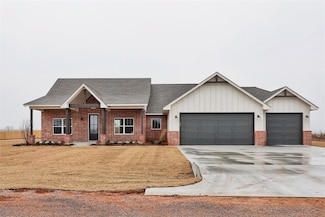 2086 Henry Ct, Blanchard, OK 73010
