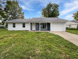 1107 Ridgewood Dr, Plainfield, IN 46168