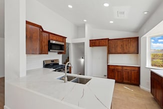 16 Apache Plume Rd, Los Lunas, NM 87031