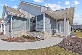 7865 W Stone Ridge Dr Unit 71C-1R, Lannon, WI 53046