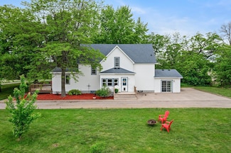 31513 Naples St NE, Cambridge, MN 55008