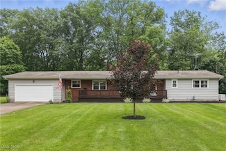 179 Edgewood Dr, Amherst, OH 44001
