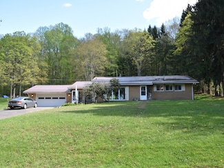 17147 Carline Dr, Meadville, PA 16335