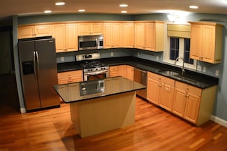 22 Dacy St Unit 22, Hyde Park, MA 02136