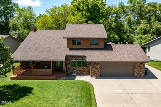 1728 Bonn Blvd, Bismarck, ND 58504