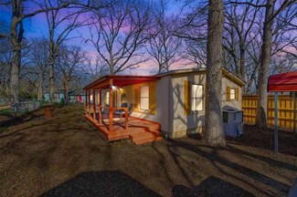 306 Paris Dr, Pottsboro, TX 75076