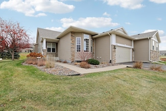 6755 Pine Arbor Blvd S, Cottage Grove, MN 55016