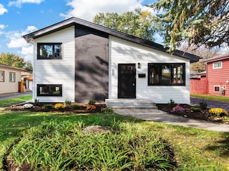 600 N Iowa Ave, Villa Park, IL 60181