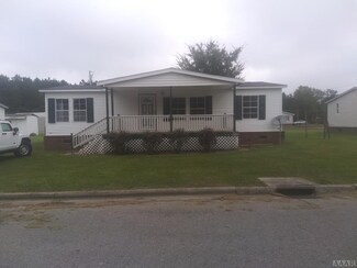 605 Wilson Bunch Ave, Windsor, NC 27983