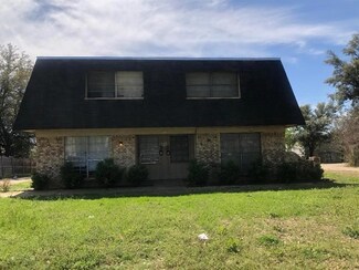 2410 Hollandale Cir, Arlington, TX 76010