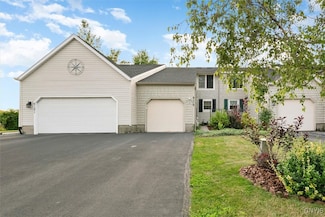 6119 Diffin Rd, Cicero, NY 13039