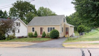 25 Turnpike St, Pembroke, NH 03275