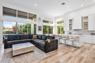 4190 NW Briarcliff Cir, Boca Raton, FL 33496