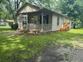 1312 N Hickory St, Champaign, IL 61820