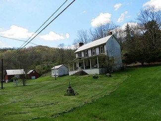 195 Smith Creek Rd, Waynesburg, PA 15370