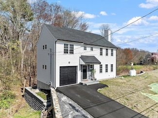 1014 Highland St, Holliston, MA 01746