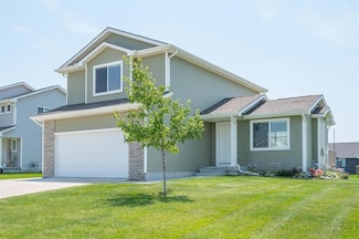 1090 Locust St, Waukee, IA 50263