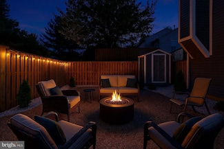 6347 Chimney Wood Ct, Alexandria, VA 22306