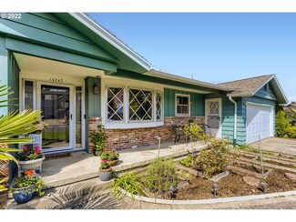 13747 NE Klickitat Ct, Portland, OR 97230