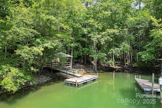 1277 Northview Dr, Morganton, NC 28655