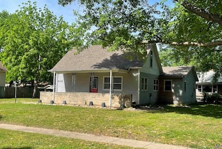 405 Navarre St, Rossville, KS 66533
