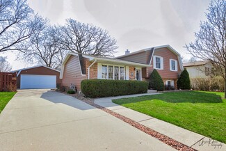 2705 Calvary Ln, Zion, IL 60099