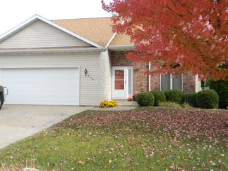 806 N Cherokee Ln, Pontiac, IL 61764