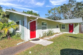 1001 Lake Palms Dr, Largo, FL 33771