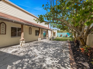 145 18th Ave SE, Saint Petersburg, FL 33705