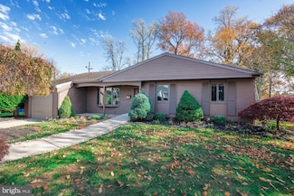 514 Drexel Rd, Fairless Hills, PA 19030