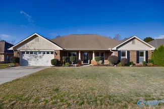 618 Summer Cove Cir NW, Madison, AL 35757